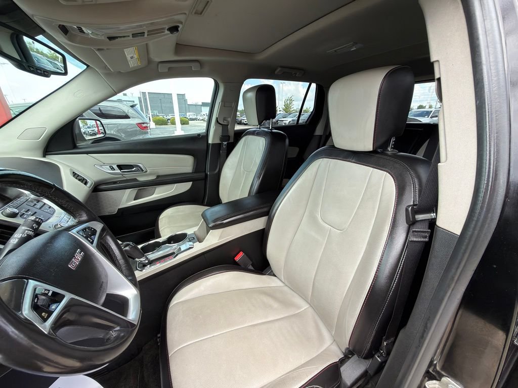 Used 2017 GMC Terrain SLT w/ Sun And Destination Package AWD/4WD image 11