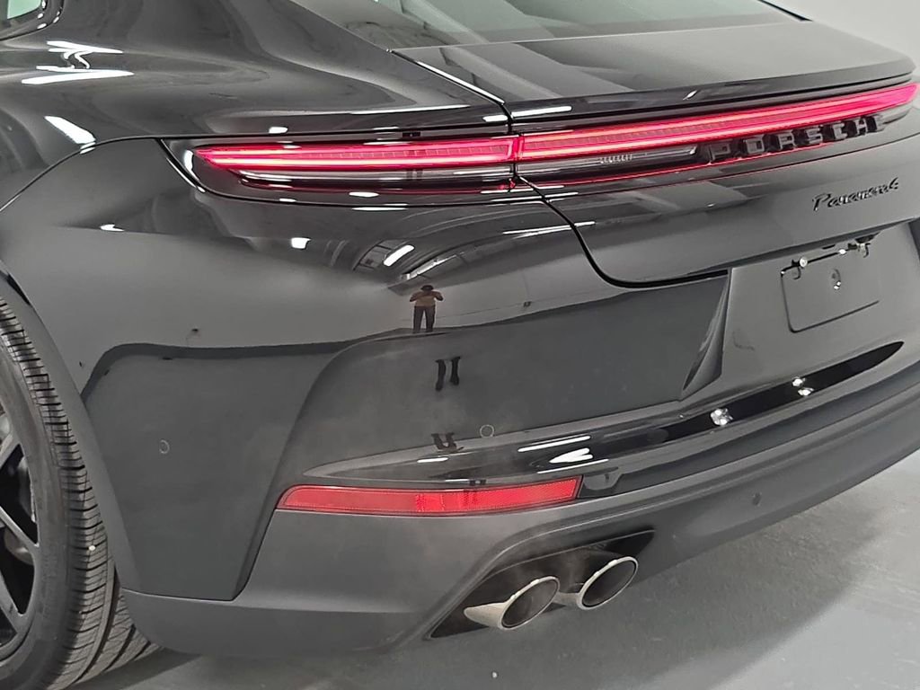 Certified 2024 Porsche Panamera 4 AWD/4WD image 29
