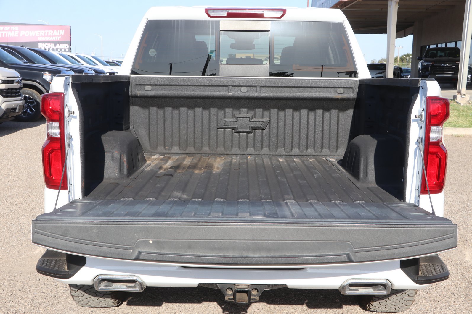 Used 2024 Chevrolet Silverado 1500 RST w/ Convenience Package II AWD/4WD image 30