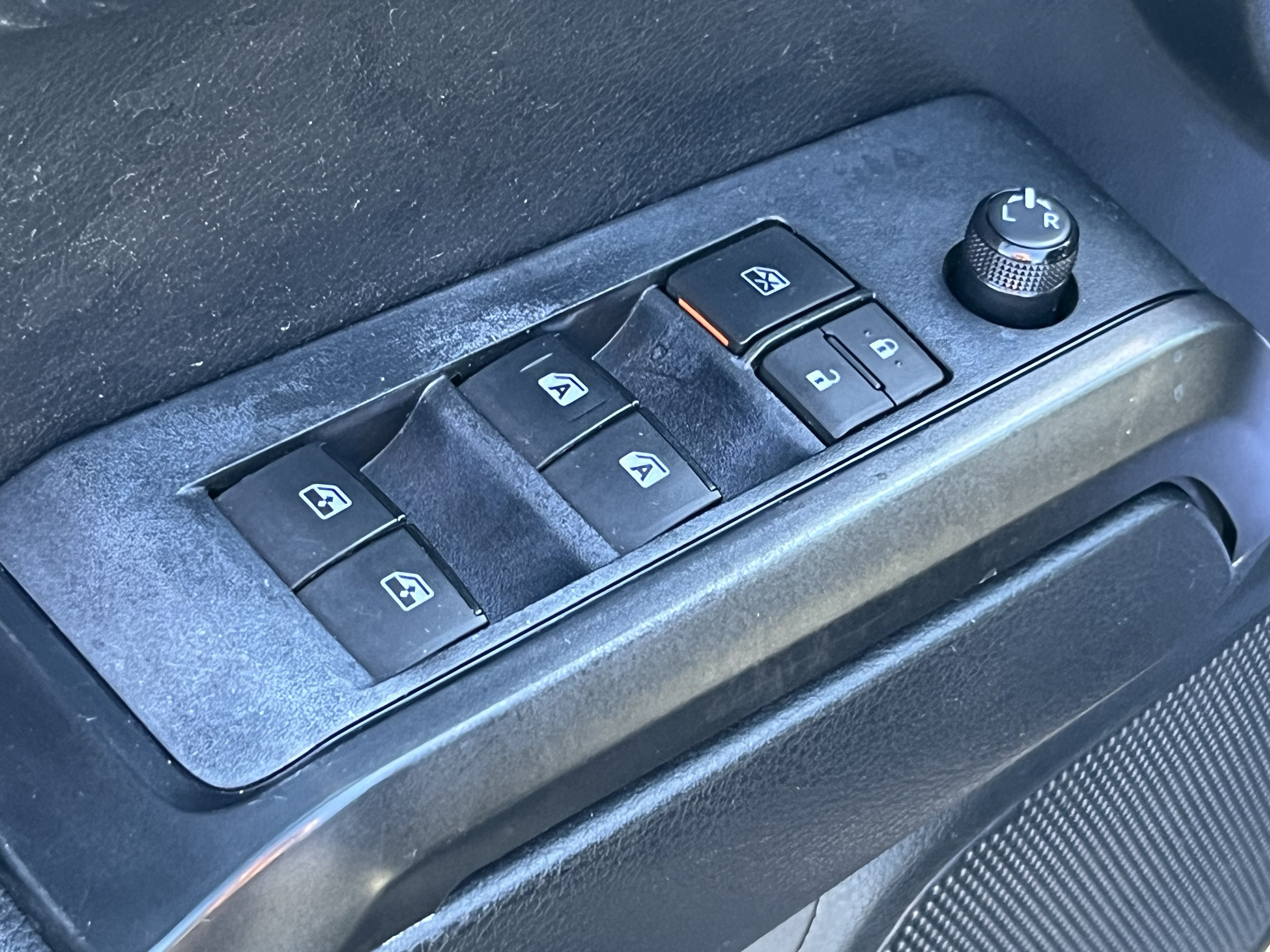 Used 2019 Toyota Tacoma TRD Off-Road AWD/4WD image 15