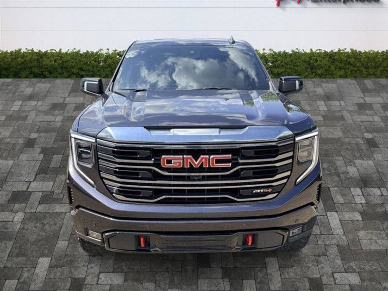 Used 2024 GMC Sierra 1500 AT4 w/ Technology Package AWD/4WD image 5