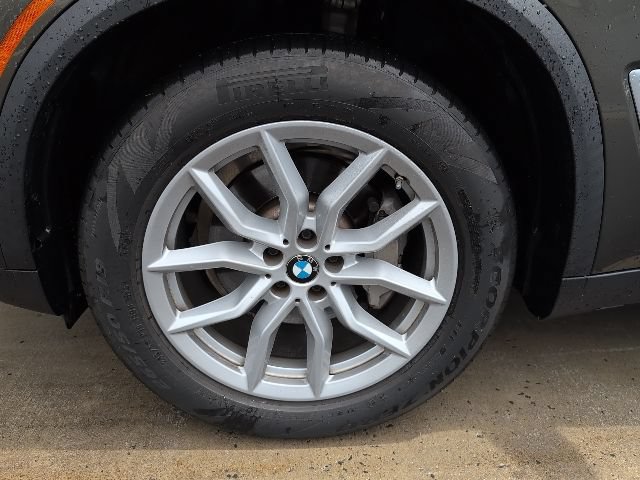 Used 2021 BMW X5 xDrive40i w/ Executive Package 2 AWD/4WD image 10