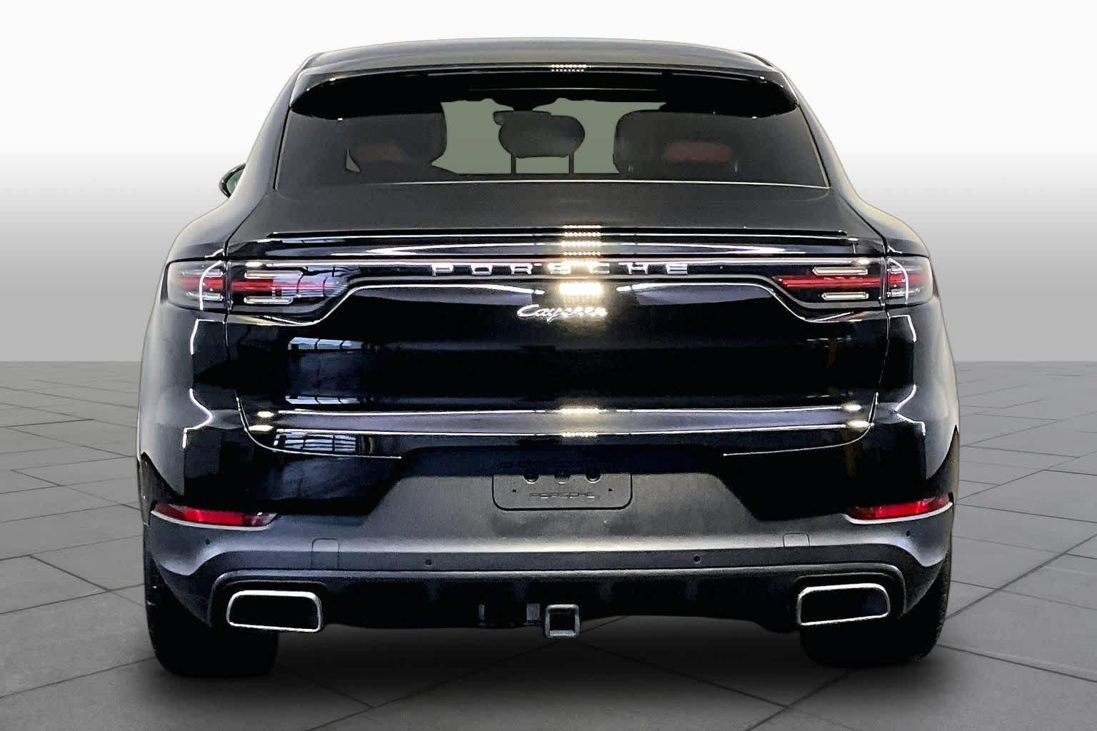 Used 2021 Porsche Cayenne Coupe AWD/4WD image 5