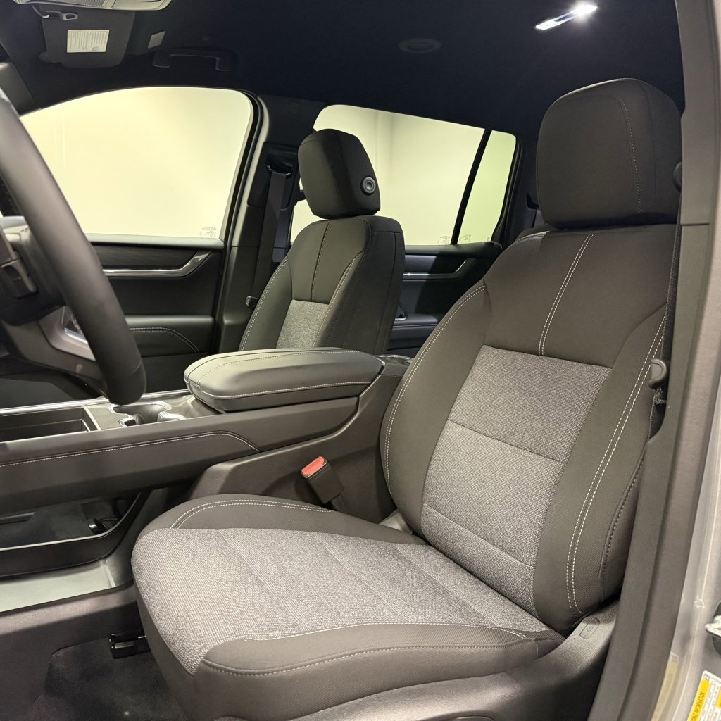 New 2026 GMC Acadia Elevation w/ LPO, Floor Liner Package image 24