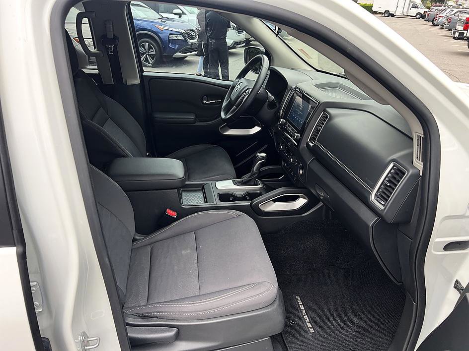 Certified 2023 Nissan Frontier SV w/ SV Convenience Package RWD image 17