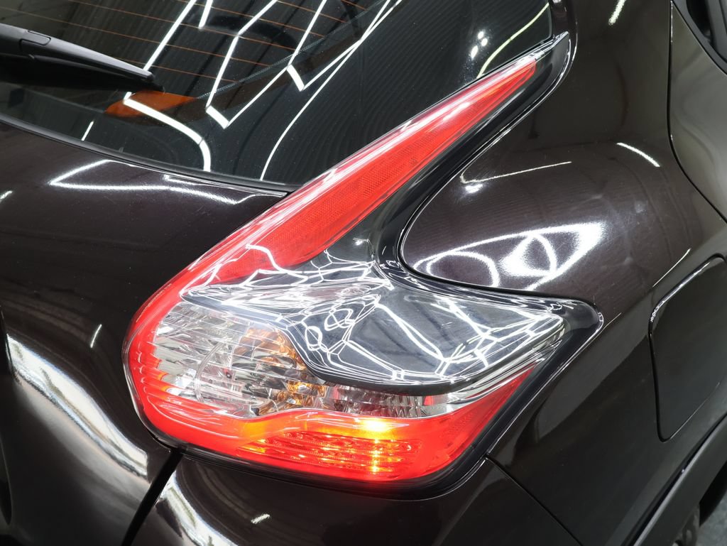 Used 2016 Nissan Juke S FWD image 29
