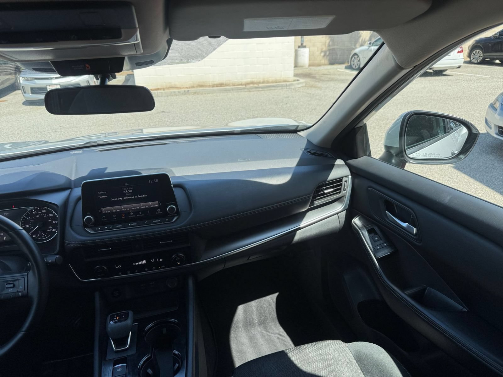 Used 2025 Nissan Rogue SV AWD/4WD image 36