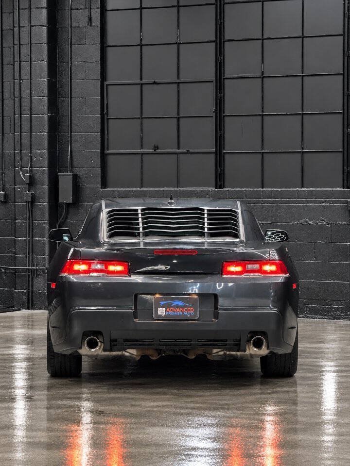 Used 2015 Chevrolet Camaro LT RWD image 13
