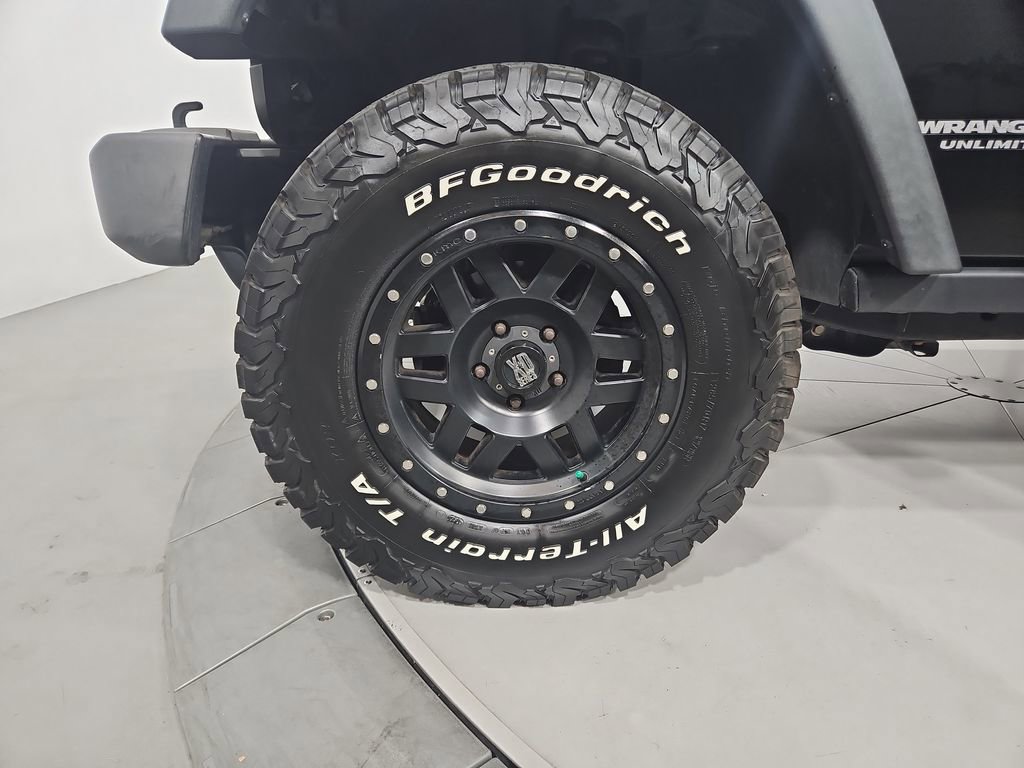 Used 2014 Jeep Wrangler Unlimited Rubicon w/ Connectivity Group image 25