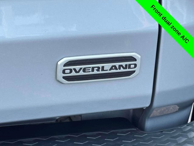 Used 2023 Jeep Gladiator Overland w/ LED Lighting Group AWD/4WD image 36
