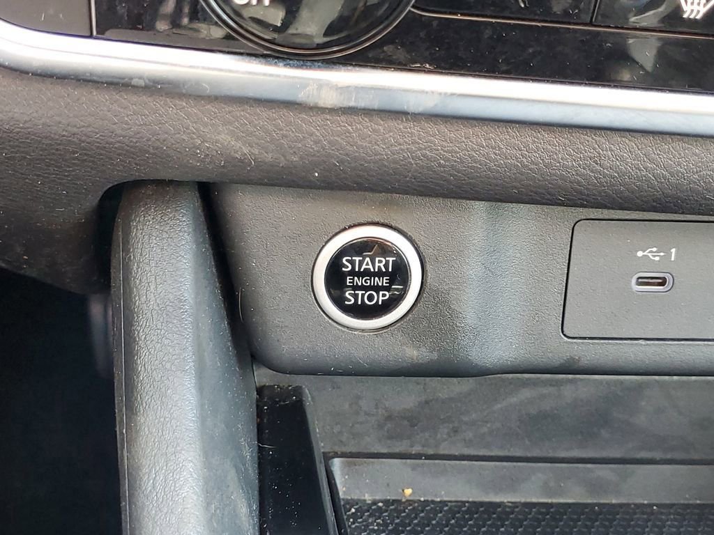 Used 2023 Nissan Rogue S FWD image 28