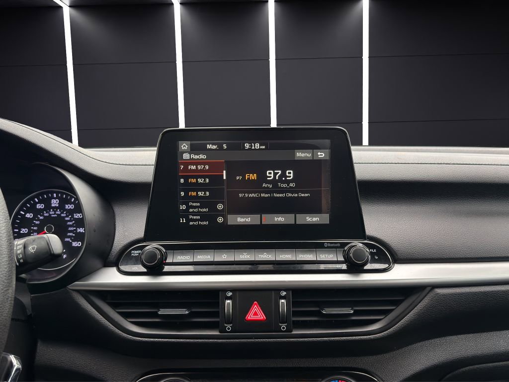 Used 2019 Kia Forte LXS image 18