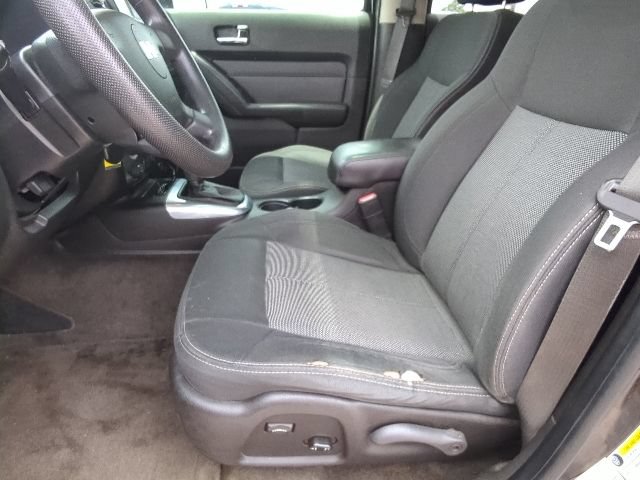 Used 2009 HUMMER H3 w/ Chrome Appearance Package AWD/4WD image 10