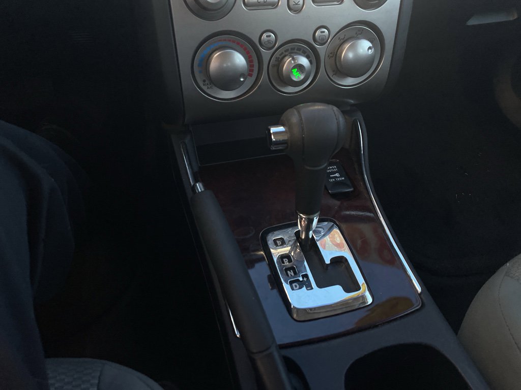 Used 2009 Mitsubishi Galant ES image 12