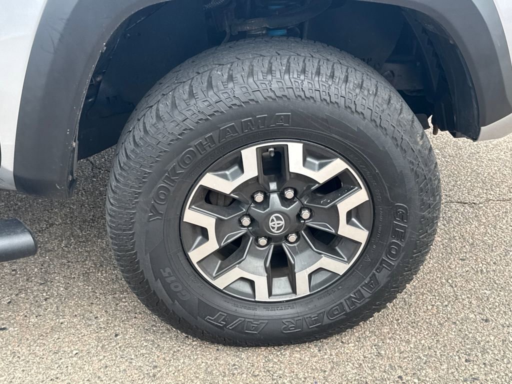 Used 2016 Toyota Tacoma TRD Off-Road w/ Towing Package image 43