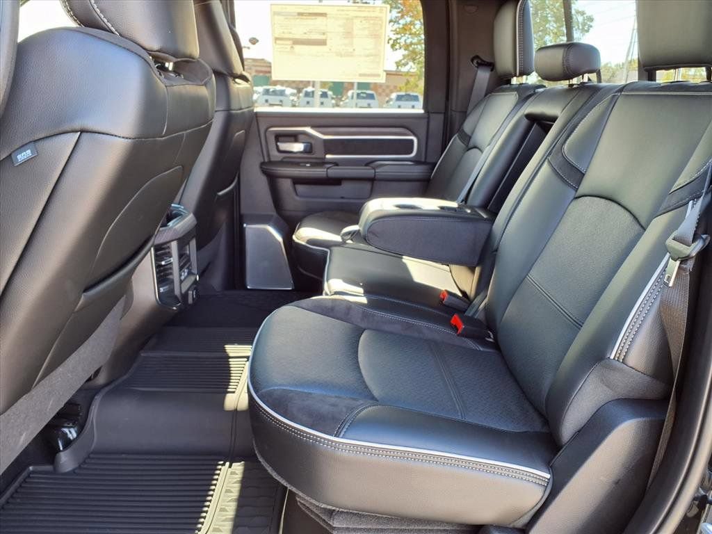 New 2026 RAM 2500 Laramie AWD/4WD image 14