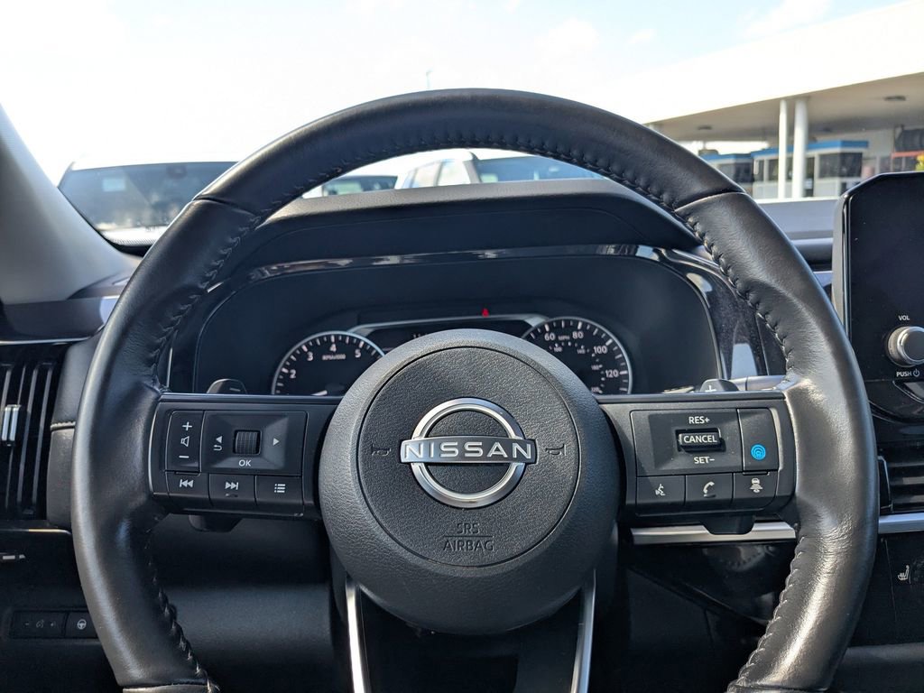 Used 2024 Nissan Pathfinder SV image 22