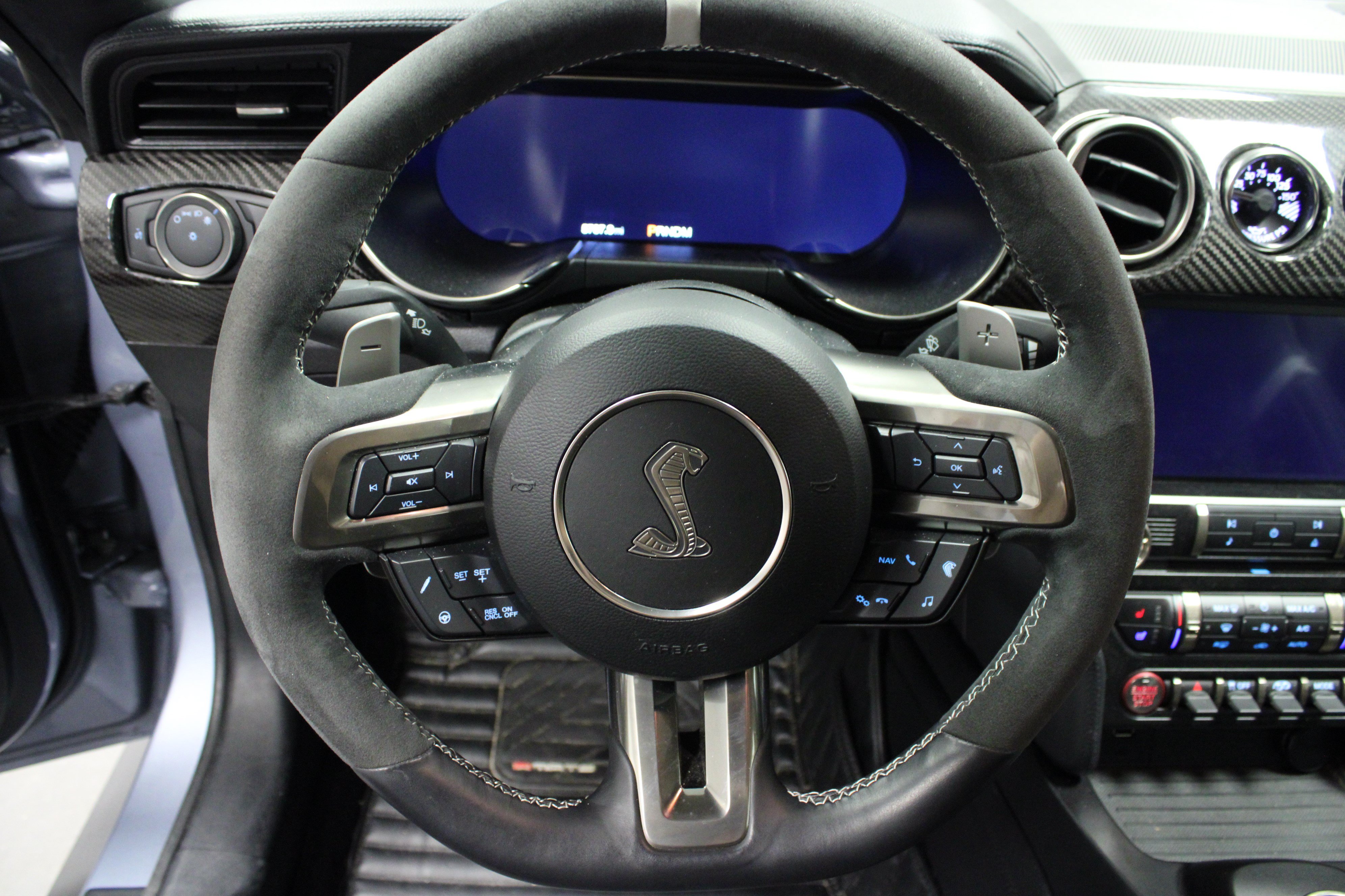Used 2022 Ford Mustang Shelby GT500 w/ Technology Package RWD image 15