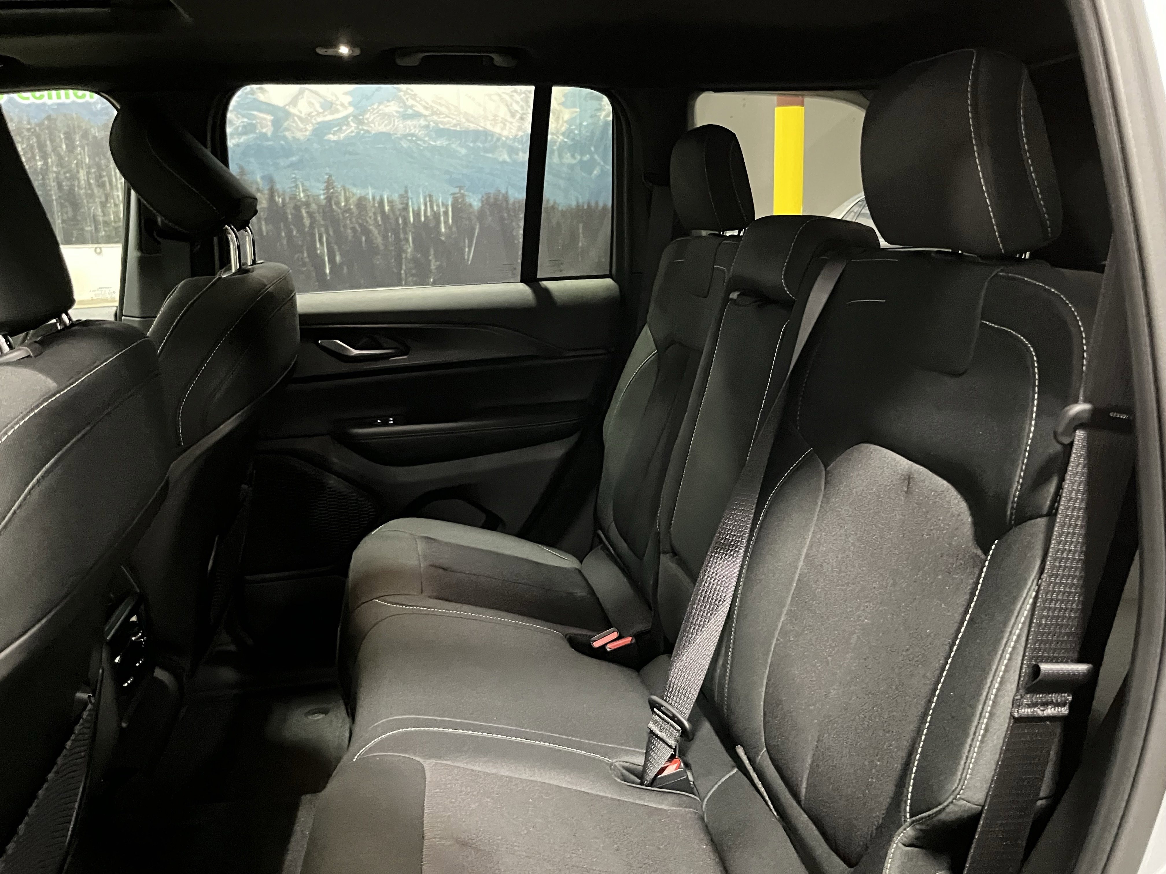 Certified 2025 Jeep Grand Cherokee Laredo X w/ Luxury Tech Group I image 14