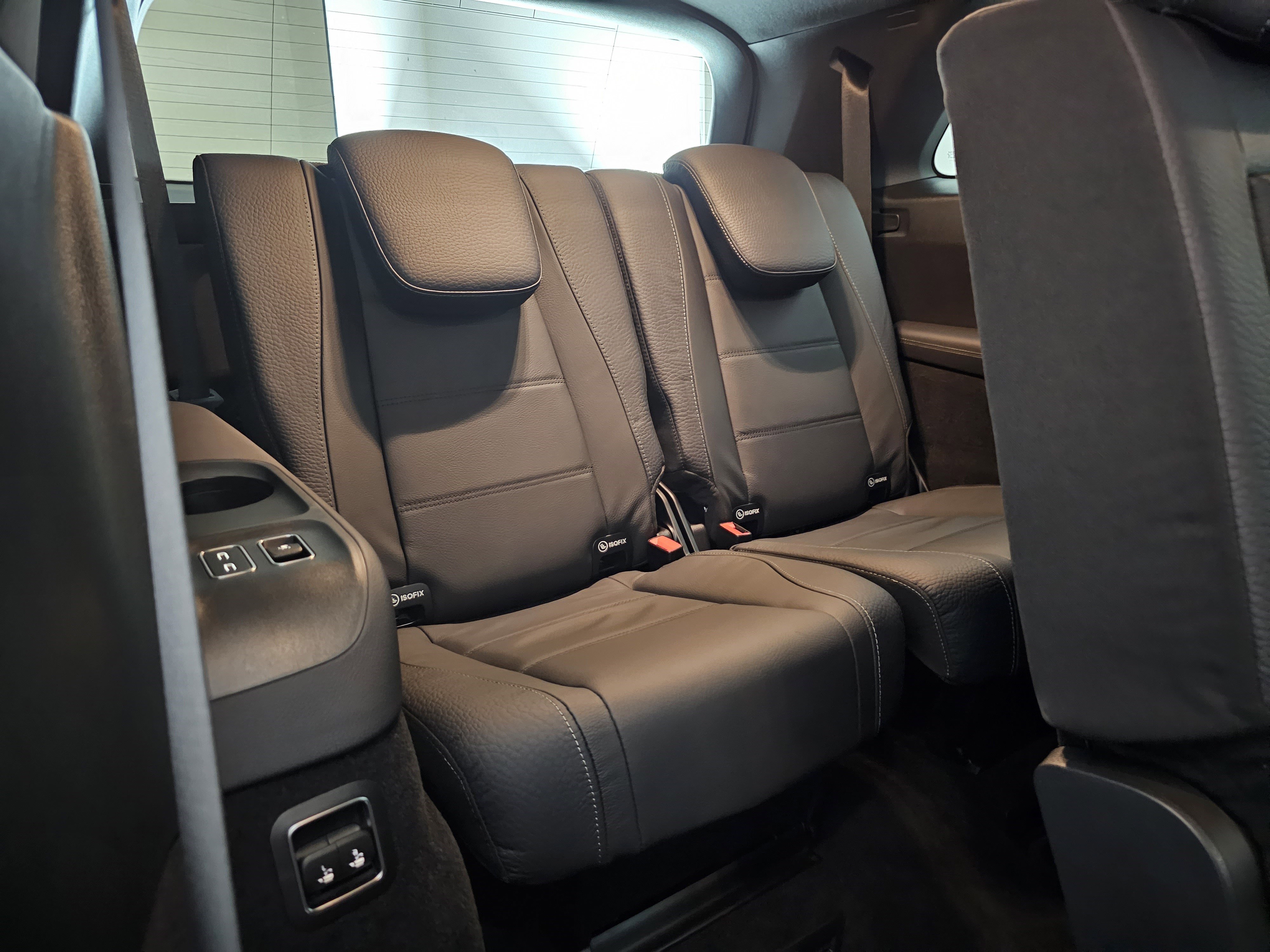 Certified 2024 Mercedes-Benz GLS 450 4MATIC image 24