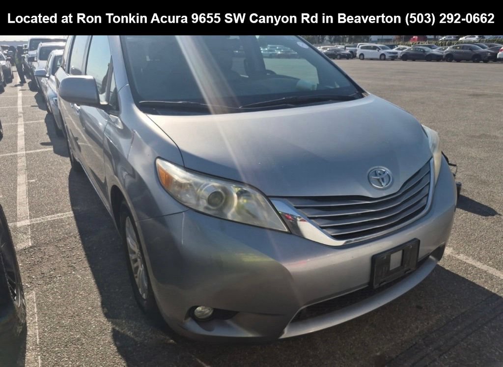 Used 2015 Toyota Sienna XLE w/ XLE Navigation Package