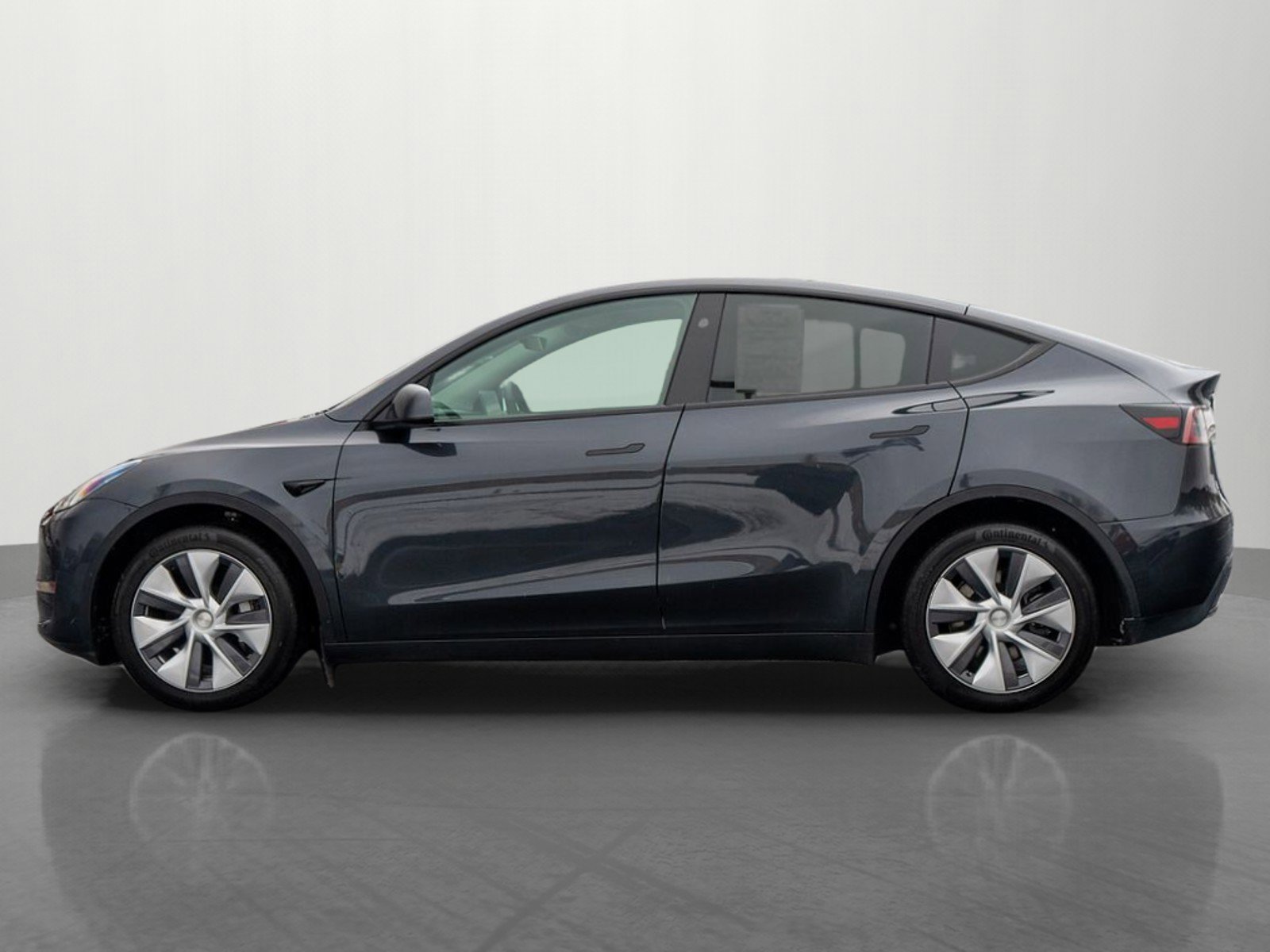 Used 2024 Tesla Model Y Long Range image 4