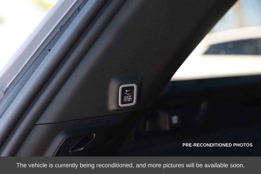 Used 2023 Jeep Grand Cherokee Overland w/ Advanced Protech Group III image 37