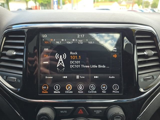 Used 2019 Jeep Grand Cherokee Limited AWD/4WD image 20