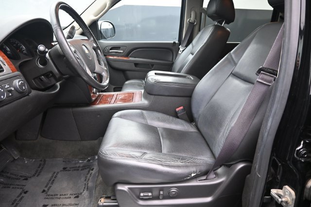 Used 2013 Chevrolet Suburban LTZ AWD/4WD image 13