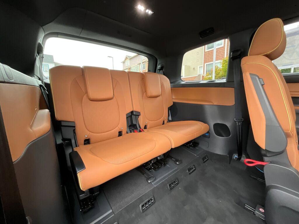 New 2025 Volkswagen ID. Buzz Pro S Plus image 16