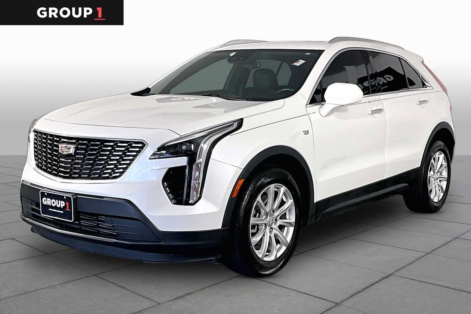 Certified 2023 Cadillac XT4 Luxury w/ Cold Weather Package FWD image 1