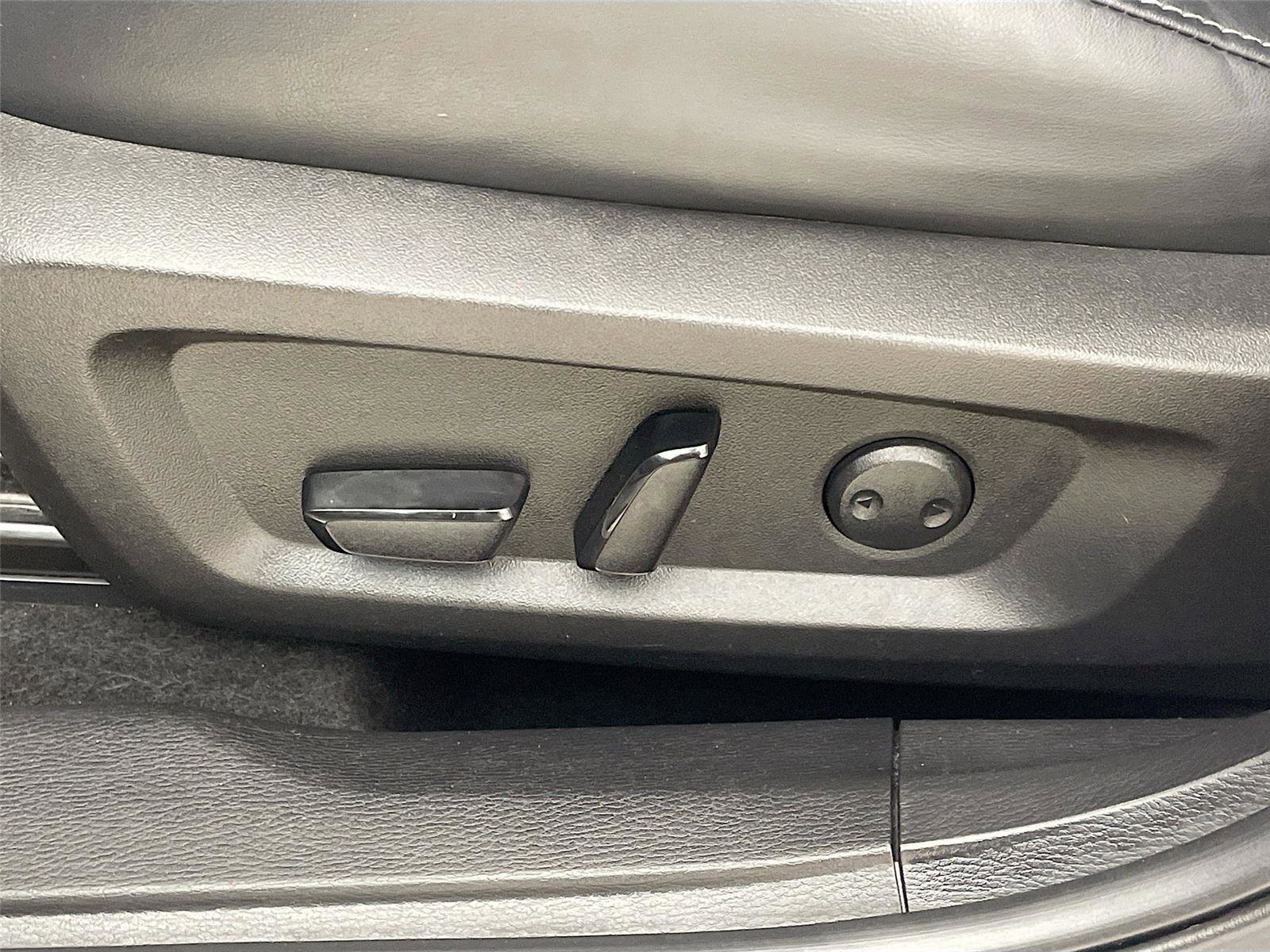 Used 2023 Mitsubishi Outlander SE Black Edition image 19