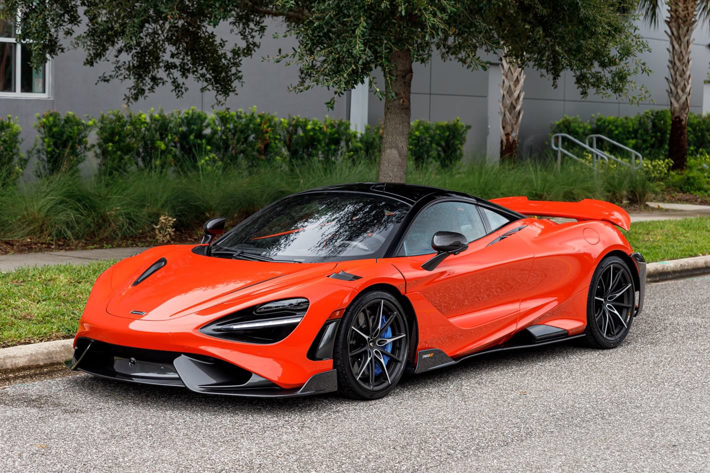 Used 2021 McLaren 765LT RWD image 24