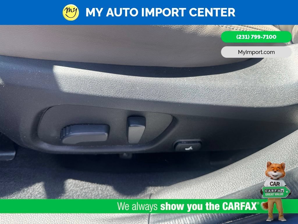 Used 2017 Subaru Forester 2.5i Limited AWD/4WD image 12