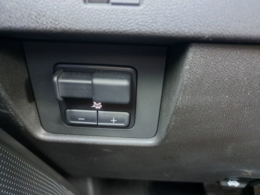 Used 2023 Chevrolet Colorado LT w/ LT Convenience Package II image 14