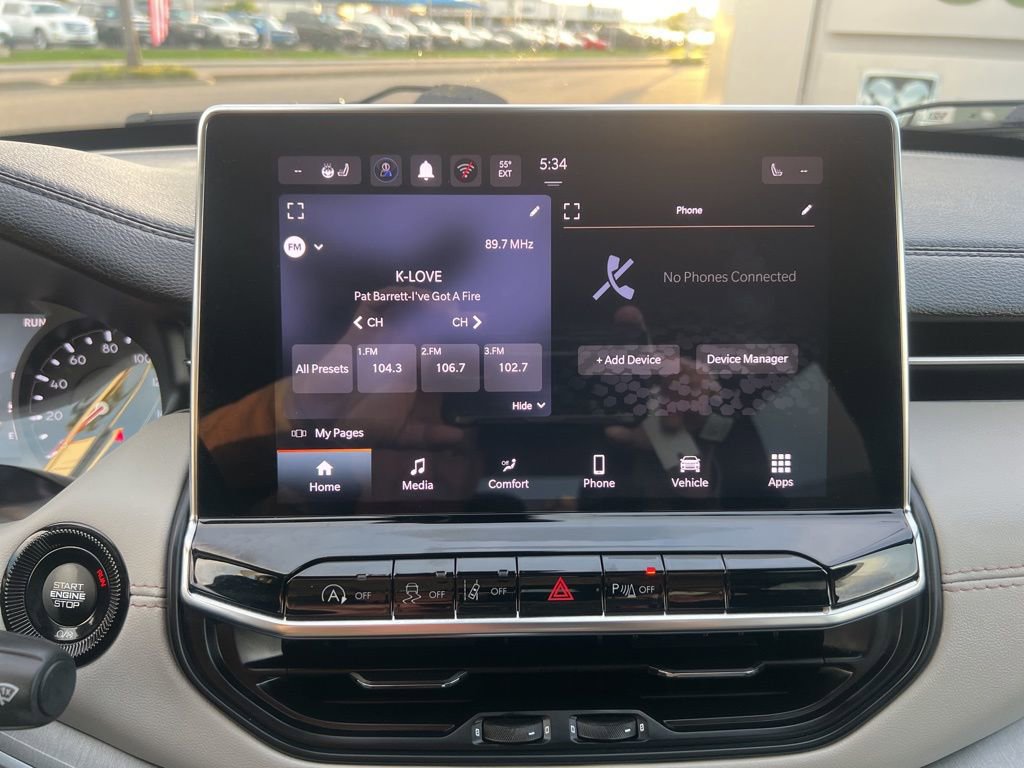 Used 2025 Jeep Compass Limited image 48