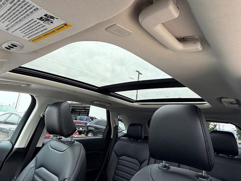Certified 2022 Ford Edge SEL w/ Convenience Package AWD/4WD image 25