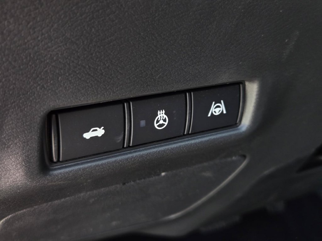 New 2026 Nissan Sentra SR w/ SR Premium Package FWD image 17