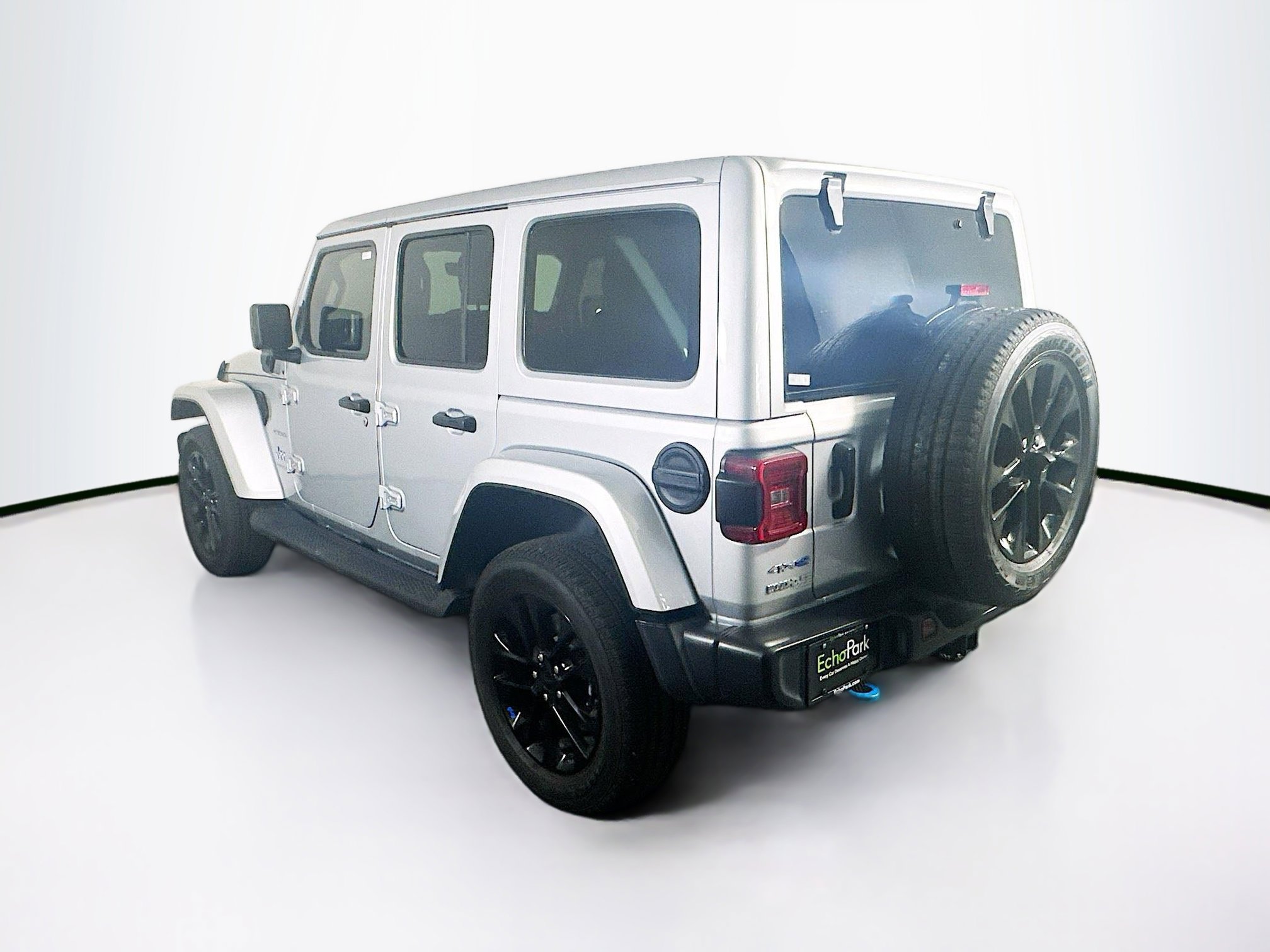 Used 2023 Jeep Wrangler Sahara w/ Cold Weather Group AWD/4WD image 5