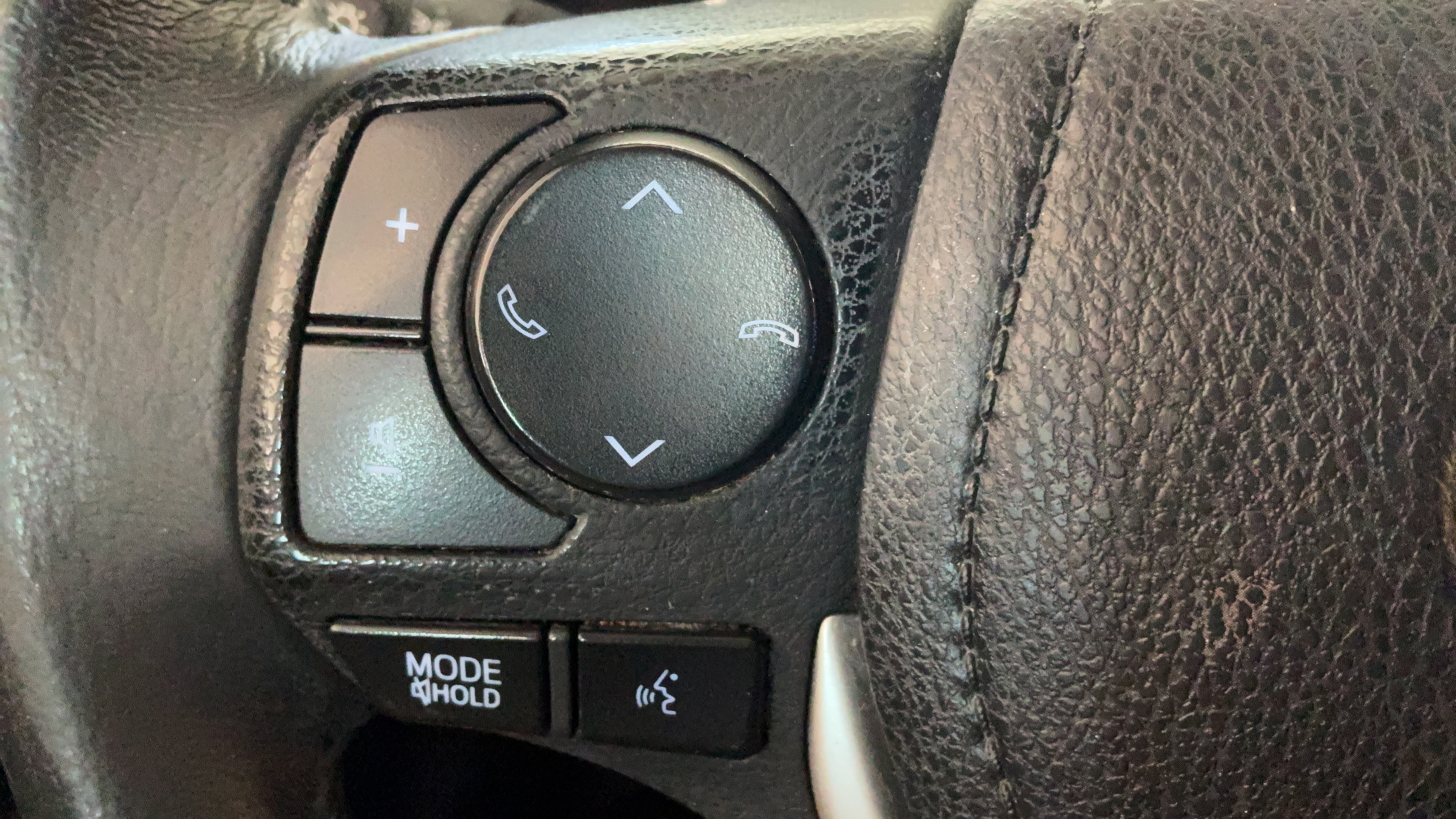 Used 2017 Toyota Corolla SE FWD image 16