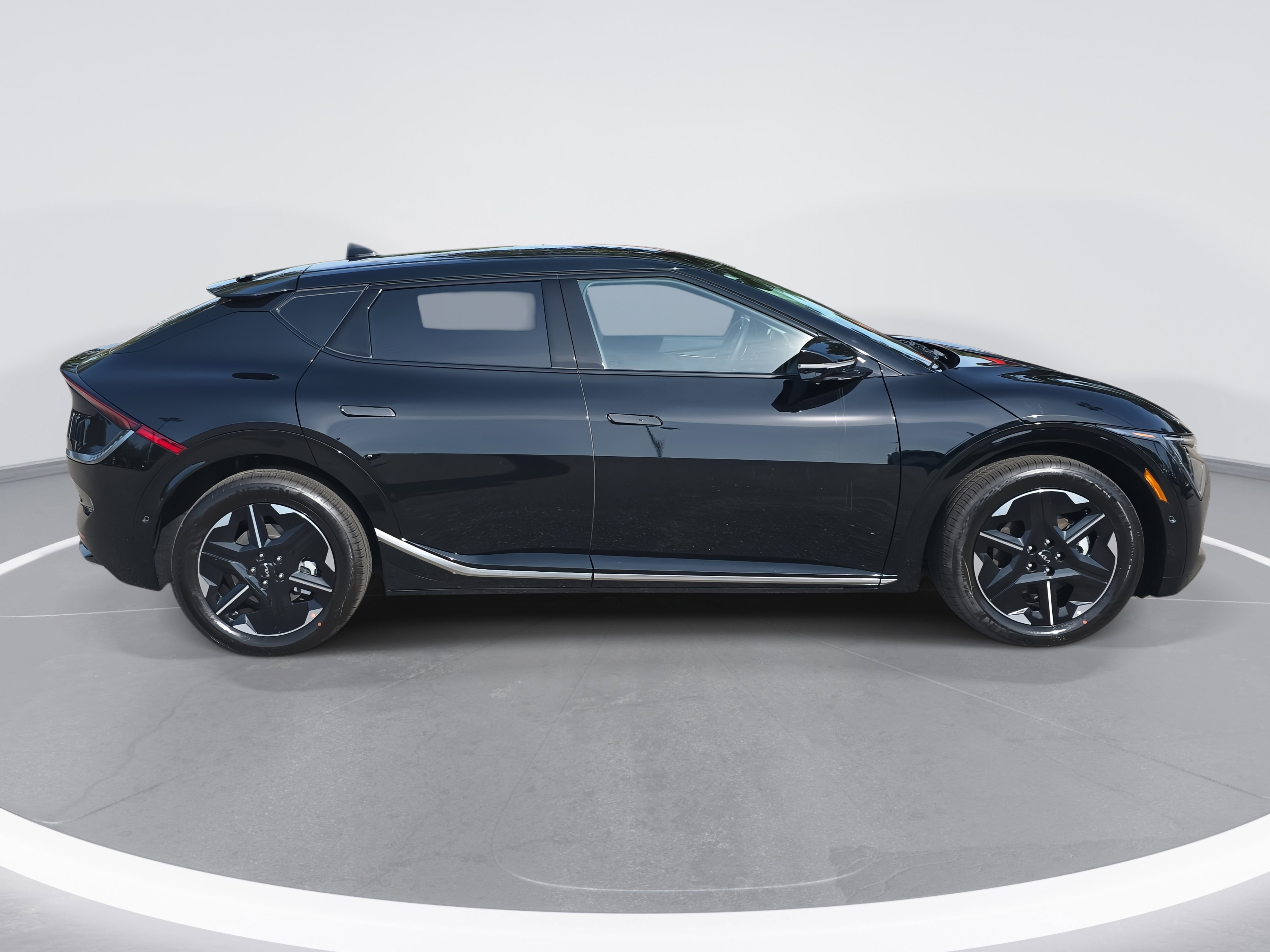 New 2025 Kia EV6 Wind image 4