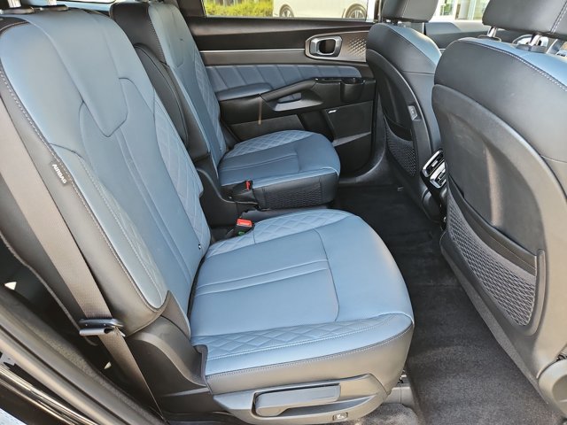 Used 2025 Kia Sorento SX Prestige AWD/4WD image 22
