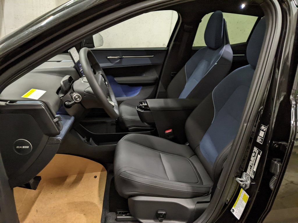 New 2026 Volvo EX30 Cross Country Ultra w/ Protection Package AWD/4WD image 11