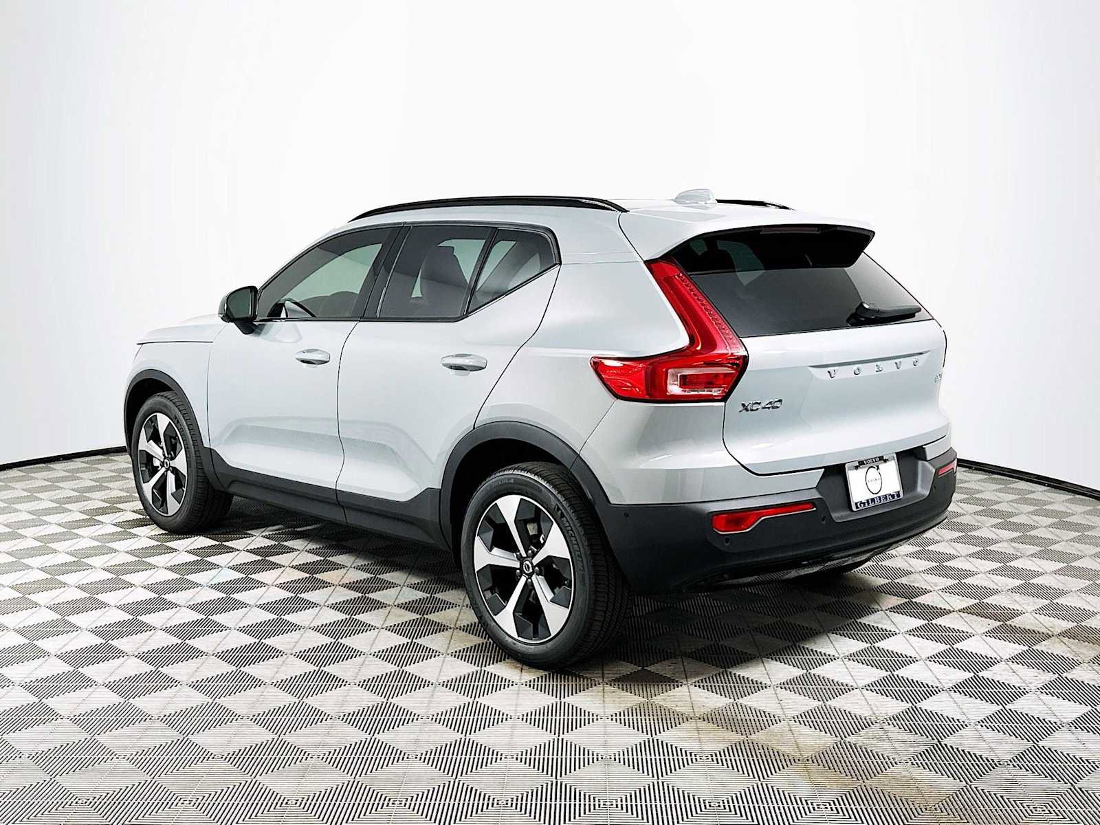 New 2026 Volvo XC40 B5 Plus w/ Protection Package Premier AWD/4WD image 5