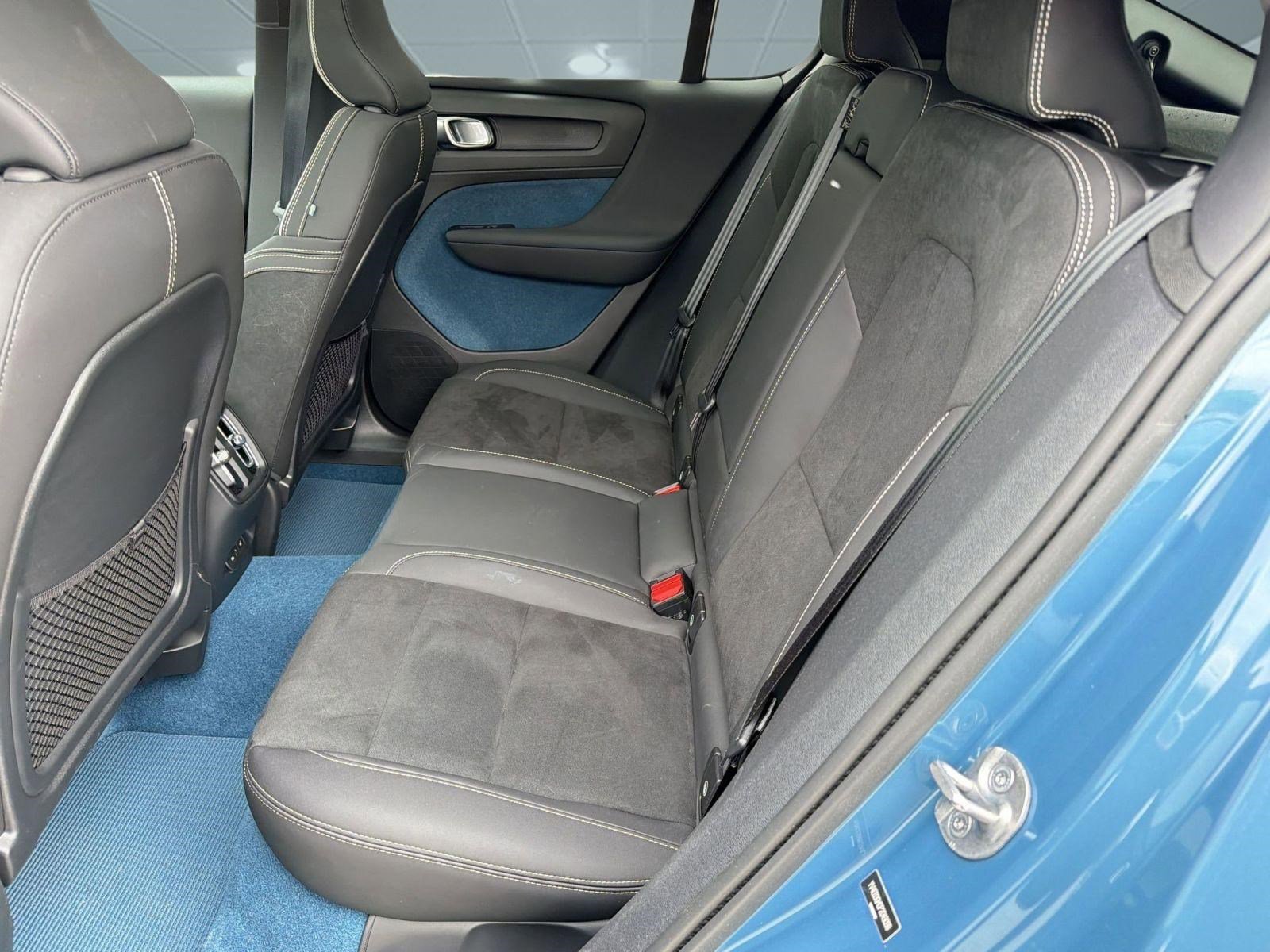 Certified 2023 Volvo C40 P8 Recharge Ultimate image 14