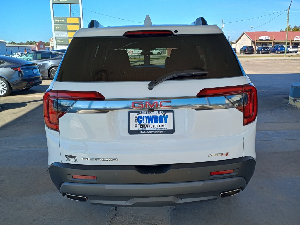 Used 2023 GMC Acadia AT4 w/ Preferred Package AWD/4WD image 4