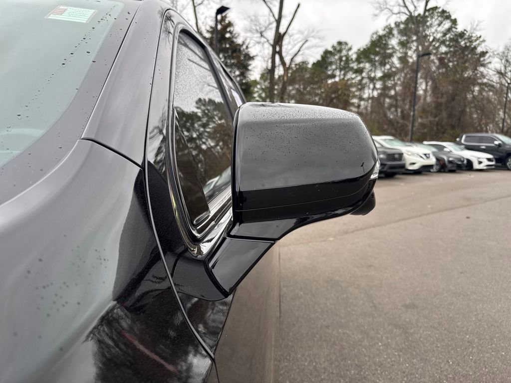 Used 2024 Cadillac Escalade V image 33