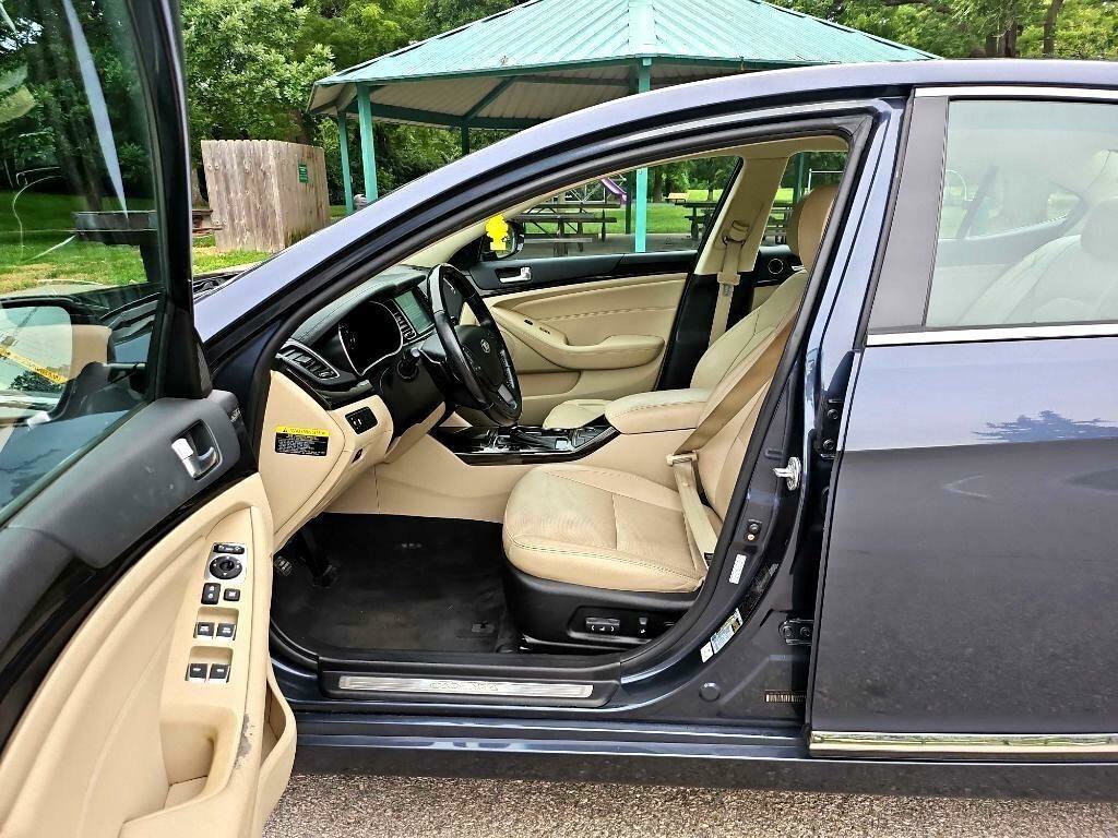 Used 2014 Kia Cadenza Premium FWD image 10