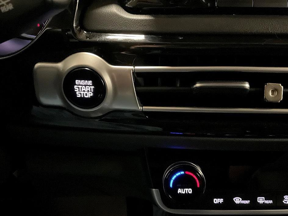 Used 2023 Kia Seltos SX w/ SX Sunroof Package image 24