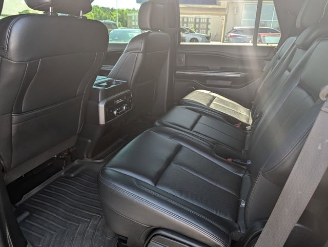 Used 2019 Ford Expedition XLT w/ Equipment Group 202A RWD image 39